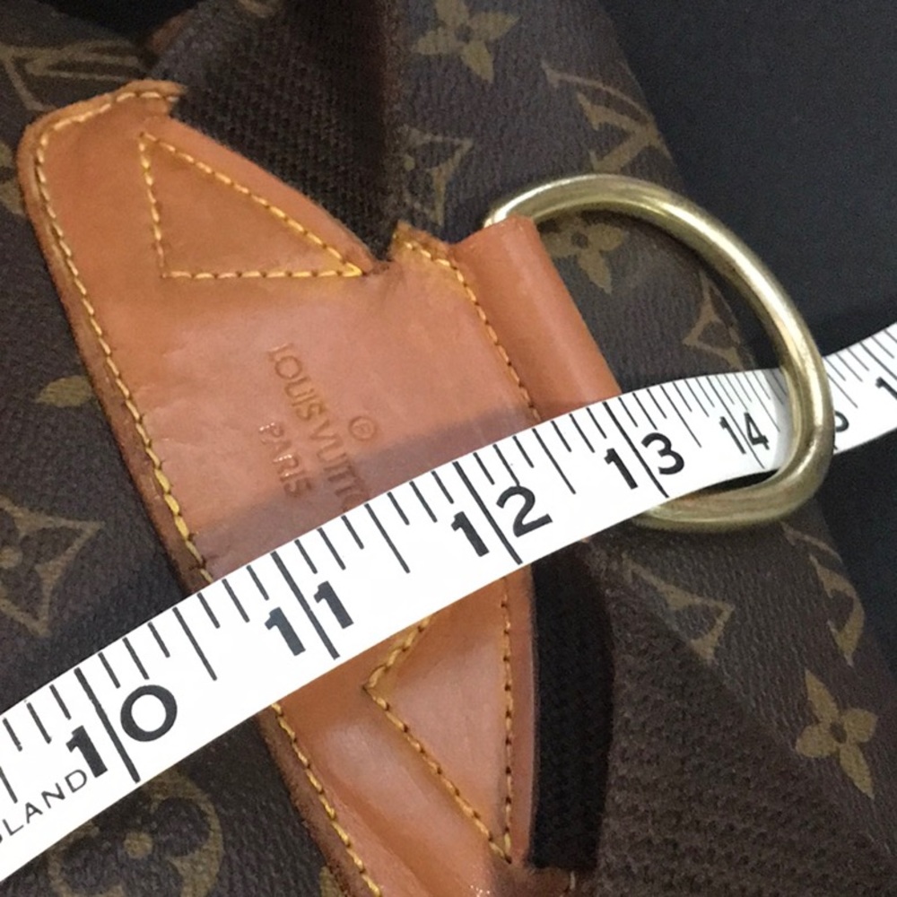 LOUIS VUITTON UNISEX BACK-PAC W/ADJUSTABLE SHOULDER STRAPS & OUTSIDE ZIP STORAGE - Picture 13 of 16